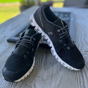 Womens On Running Shoes size 10.5